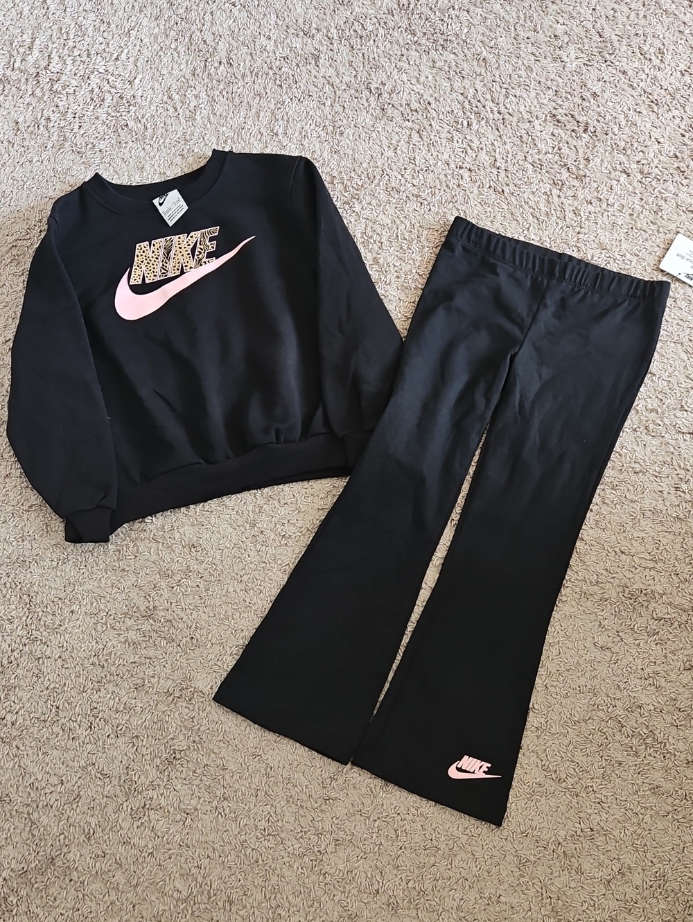 Nike Black Girls Sweatshirt & Joggers/Flares Set with Pink Leopard Logo